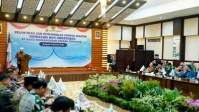 Gubernur Bengkulu, Helmi Hasan, melantik Elva Hartati sebagai Komisaris Nonindependen PT Bank Pembangunan Daerah Bengkulu