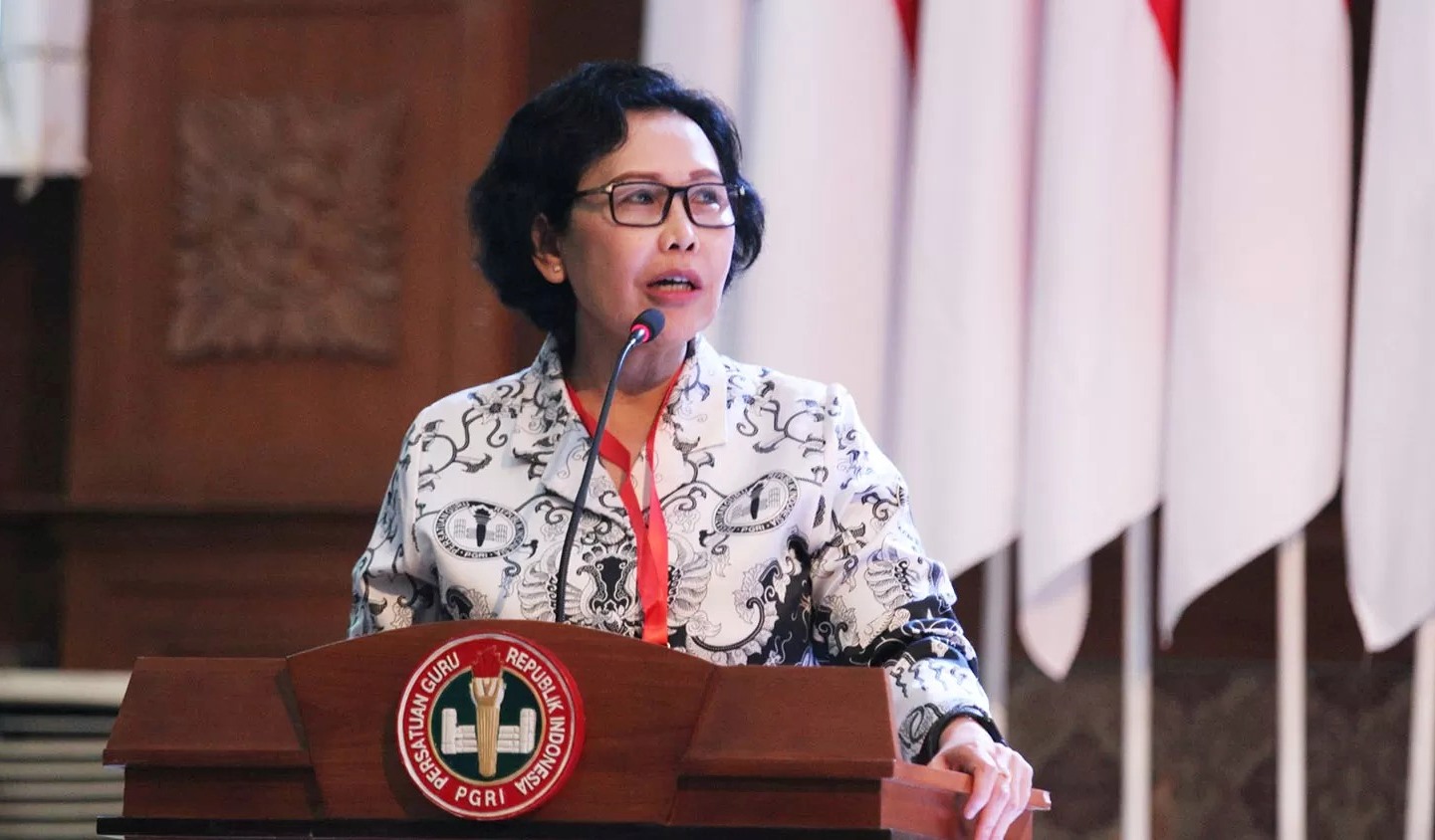 Ketua Umum PB PGRI, Unifah Rosyidi, menekankan bahwa PGRI fokus pada kesejahteraan guru dan tendik, serta memastikan mereka tidak digaji di bawah standar kelayakan hidup. (Photo dok ist)