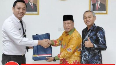 Pemerintah Kabupaten Rejang Lebong mengalokasikan anggaran sebesar Rp 1 miliar pada Tahun Anggaran 2026 untuk program beasiswa penuh bagi 15 siswa berprestasi dari keluarga kurang mampu.(poto dok mc)