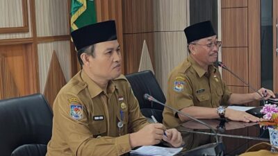 Sekretaris Daerah Provinsi Bengkulu, Herwan Antoni, saat memimpin rapat bersama Satuan Kerja Kementerian Perumahan dan Kawasan Permukiman (PKP) serta pemerintah kabupaten/kota se-Provinsi Bengkulu. (Photo dok ist)