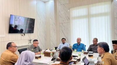 Rapat yang digelar pukul 09.00 WIB di Ruang Kerja Wakil Bupati Kepahiang ini dipimpin langsung Wakil Bupati Ir. Abdul Hafizh. Ia mewakili Bupati H. Zurdi Nata, yang berhalangan hadir karena agenda kenegaraan yang tidak dapat diwakilkan.(Photo dok ist)