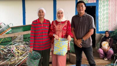Waka I DPRD RL dan FPPI Sambangi UMKM Seguring, Kampanyekan Anyaman Limbah Plastik sebagai Solusi Ekonomi  ‎