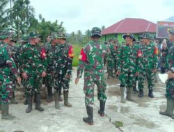 Kodim 0409 Hadir untuk Rakyat, Bersihkan Lumpur Banjir di Dua Desa Lebong