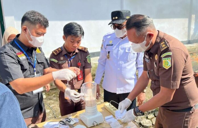 Pemerintah Kabupaten Kepahiang menegaskan komitmennya mendukung penegakan hukum setelah menghadiri pemusnahan barang bukti tindak pidana umum yang telah berkekuatan hukum tetap di Halaman Kantor Kejaksaan Negeri Kepahiang, Rabu pagi (10/6/2026).(Photo dok ist)